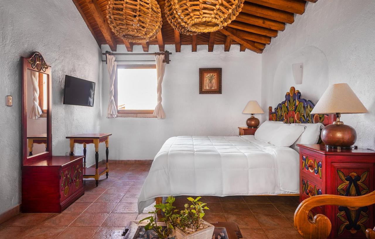 Eco Hotel Ixhi パツクアロ エクステリア 写真