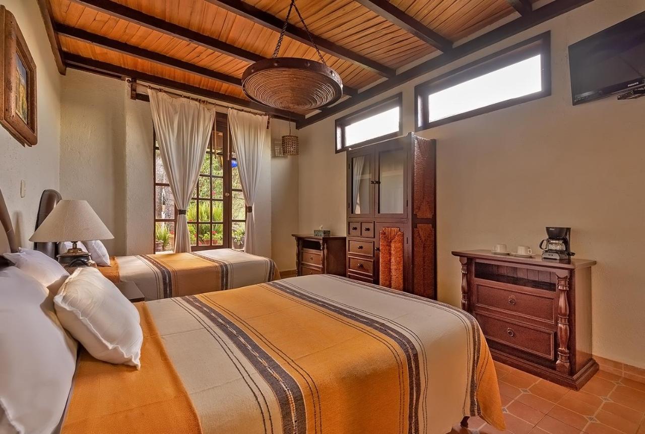 Eco Hotel Ixhi パツクアロ エクステリア 写真
