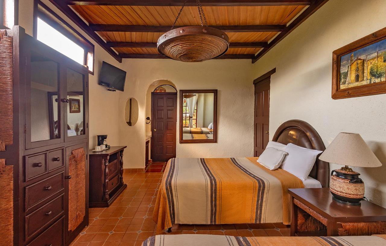 Eco Hotel Ixhi パツクアロ エクステリア 写真