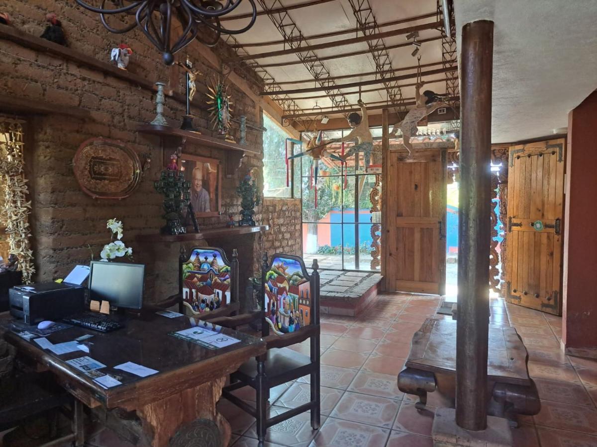 Eco Hotel Ixhi パツクアロ エクステリア 写真