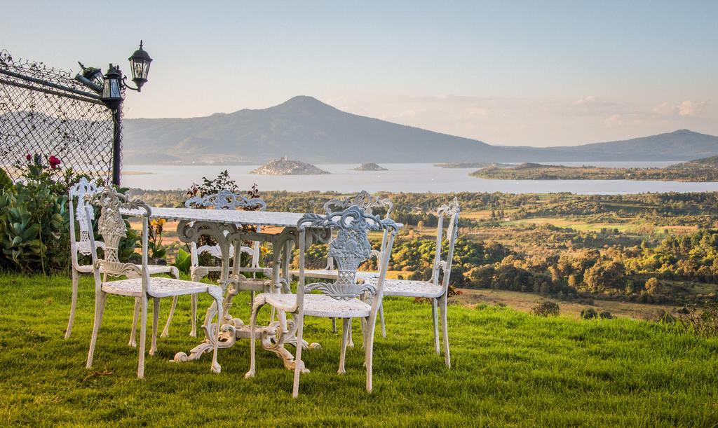 Eco Hotel Ixhi パツクアロ エクステリア 写真